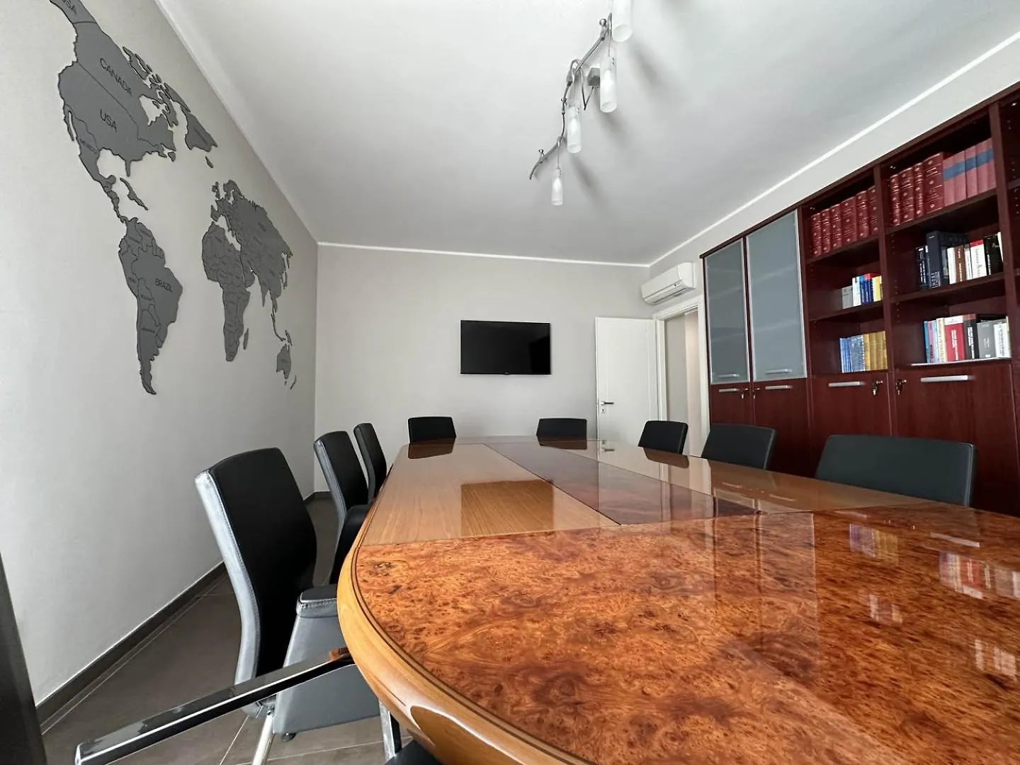 Agora Connect Space Brindisi Affittacamere